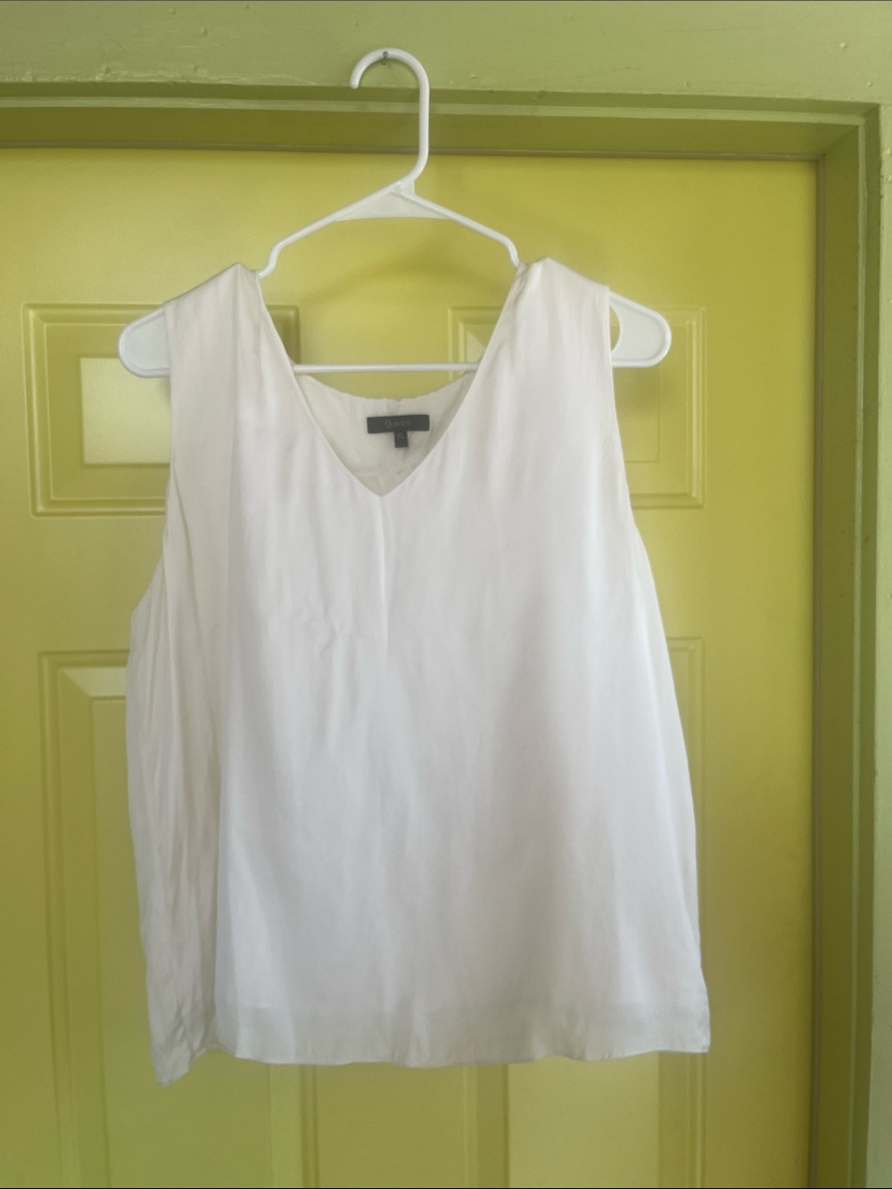 Quince V-Neck White Women's Top